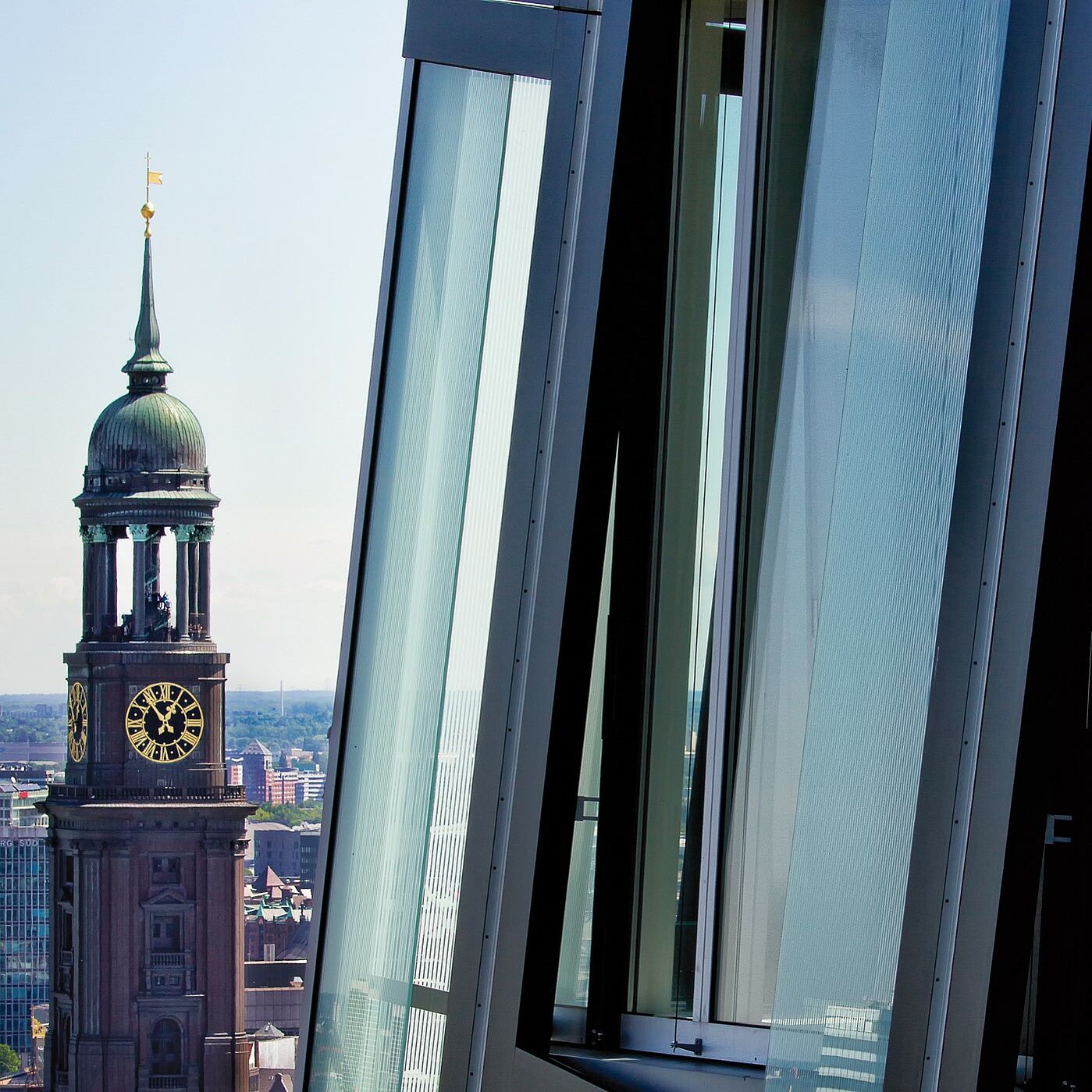 Blick auf Turm der St.-Michaelis-Kirche Hamburg